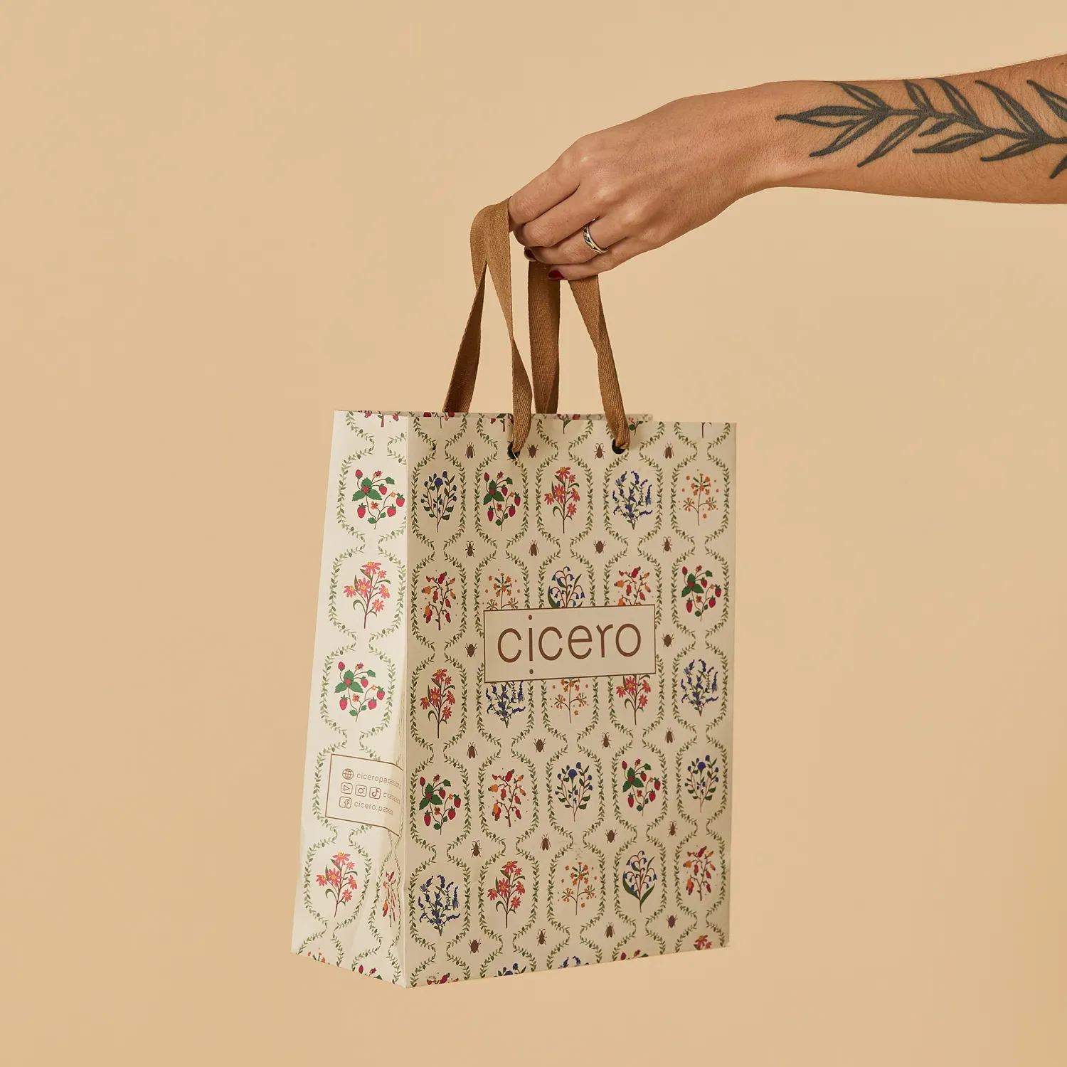 Sacola De Presente P Cicero Jardim Off White